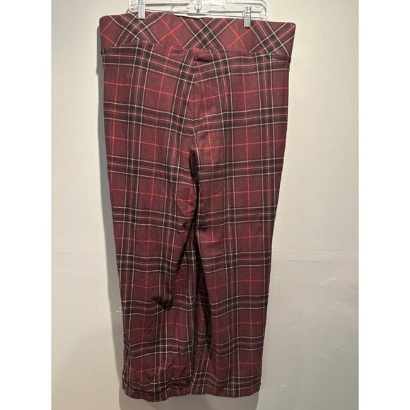 Studio by Torrid 2R Sz 18 Burgundy Plaid Pull-On Pixie Pants Wide Leg Cozy Comfy - Picture 3 of 6